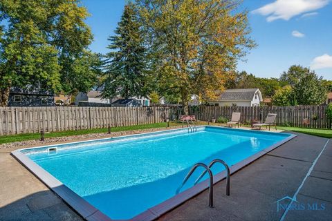 Tiny photo for 541 Fairfield Park Drive, Maumee, OH 43537 (MLS # 6136965)