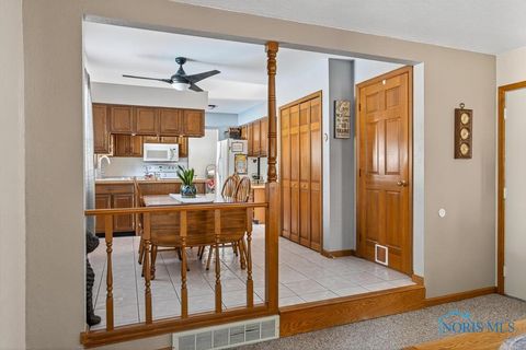 Tiny photo for 541 Fairfield Park Drive, Maumee, OH 43537 (MLS # 6136965)
