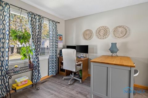 Tiny photo for 541 Fairfield Park Drive, Maumee, OH 43537 (MLS # 6136965)