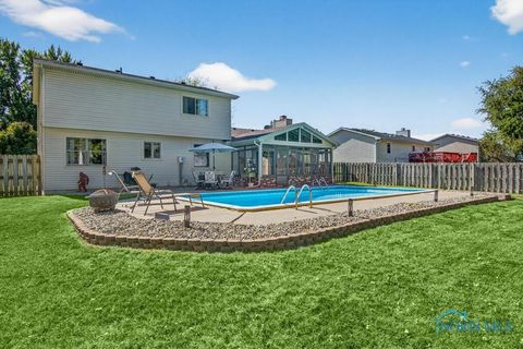 Tiny photo for 541 Fairfield Park Drive, Maumee, OH 43537 (MLS # 6136965)