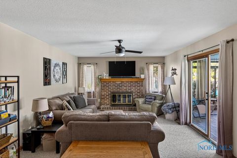 Tiny photo for 541 Fairfield Park Drive, Maumee, OH 43537 (MLS # 6136965)