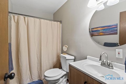Tiny photo for 541 Fairfield Park Drive, Maumee, OH 43537 (MLS # 6136965)