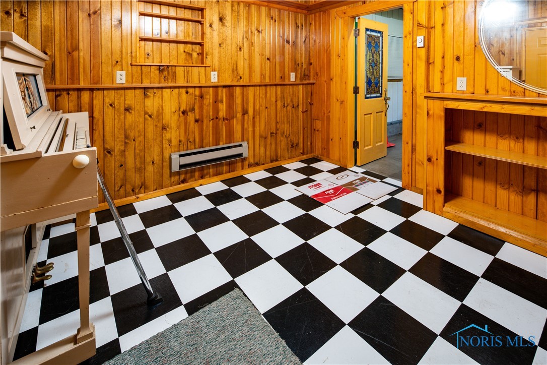 555 Race Street, Clyde, Ohio image 3