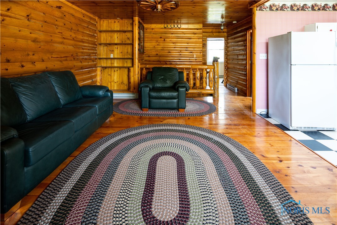 555 Race Street, Clyde, Ohio image 14