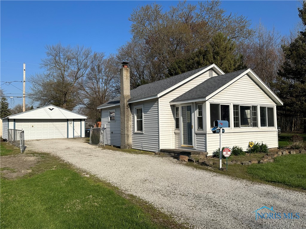 2109 Breakwater Drive, Oregon, Ohio image 2