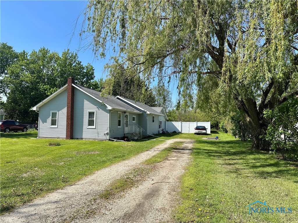 22595 W Cedar Avenue, Curtice, Ohio image 2