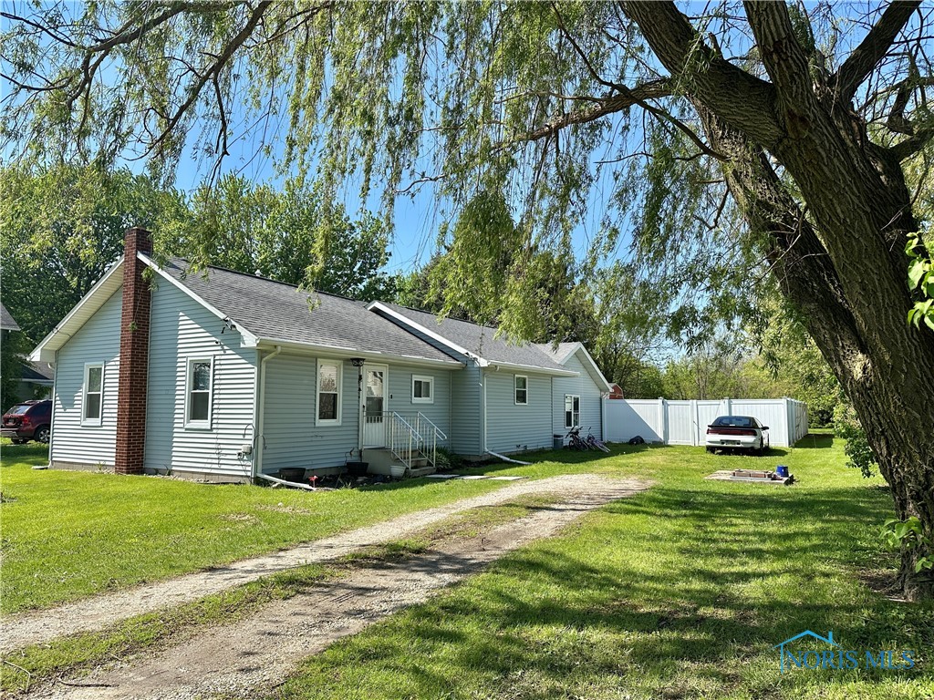 22595 W Cedar Avenue, Curtice, Ohio image 1