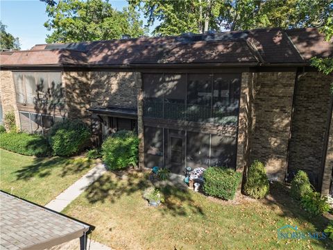 Tiny photo for 6537 Abbey Run #D-5, Sylvania, OH 43560 (MLS # 6136680)