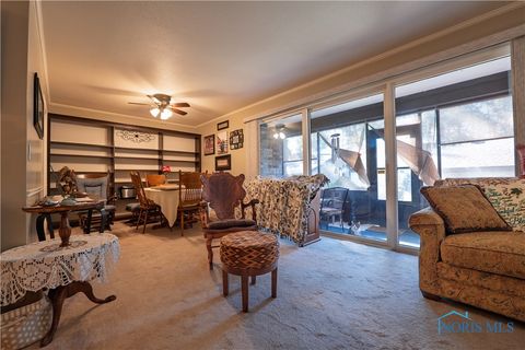 Tiny photo for 6537 Abbey Run #D-5, Sylvania, OH 43560 (MLS # 6136680)