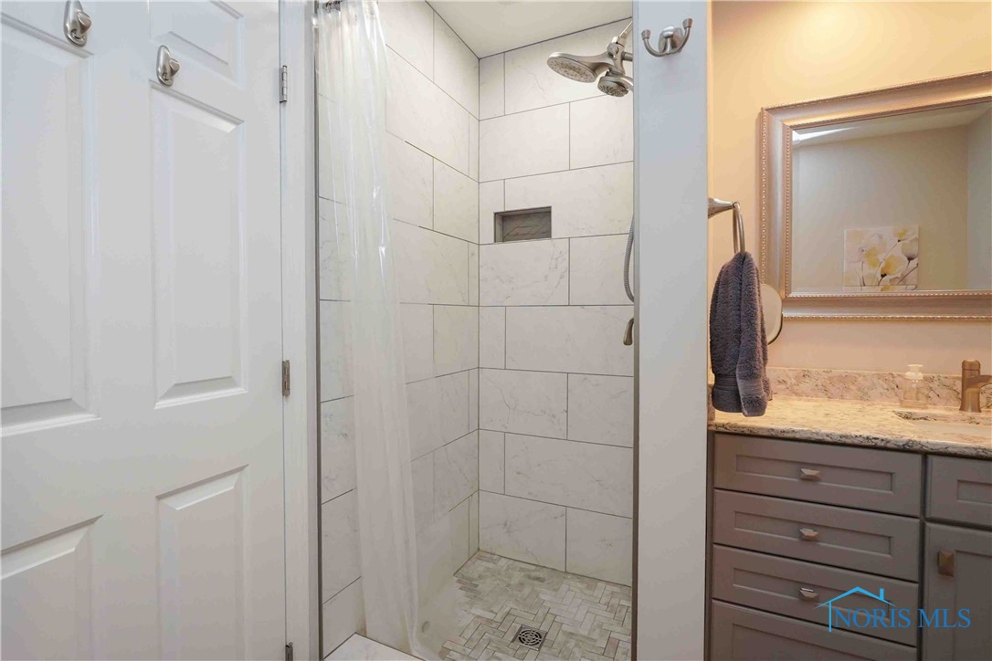 1025 Crystal Lane, Findlay, Ohio image 29