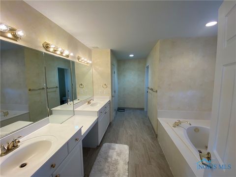 Tiny photo for 5724 Sunset Lake Drive, Sylvania, OH 43560 (MLS # 6136916)