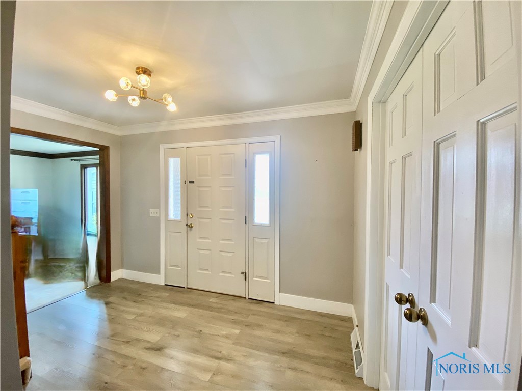 7657 Pope Run Lane, Sylvania, Ohio image 3