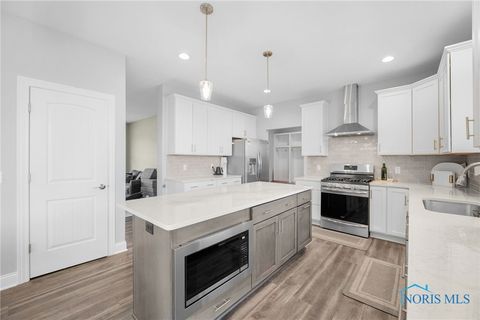 Tiny photo for 1035 Stoneleigh Road, Perrysburg, OH 43551 (MLS # 6136824)