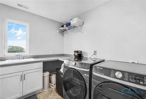 Tiny photo for 1035 Stoneleigh Road, Perrysburg, OH 43551 (MLS # 6136824)