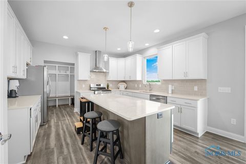 Tiny photo for 1035 Stoneleigh Road, Perrysburg, OH 43551 (MLS # 6136824)