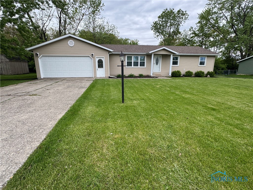 1024 W High Street, Defiance, Ohio image 1
