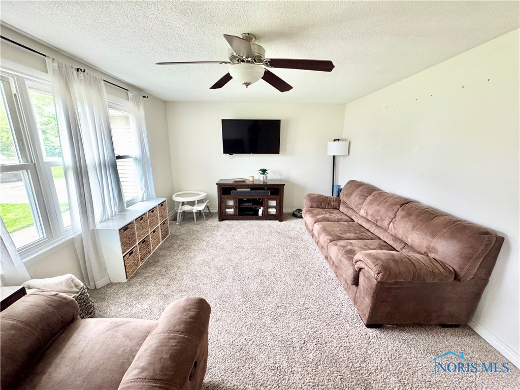 1024 W High Street, Defiance, Ohio image 12