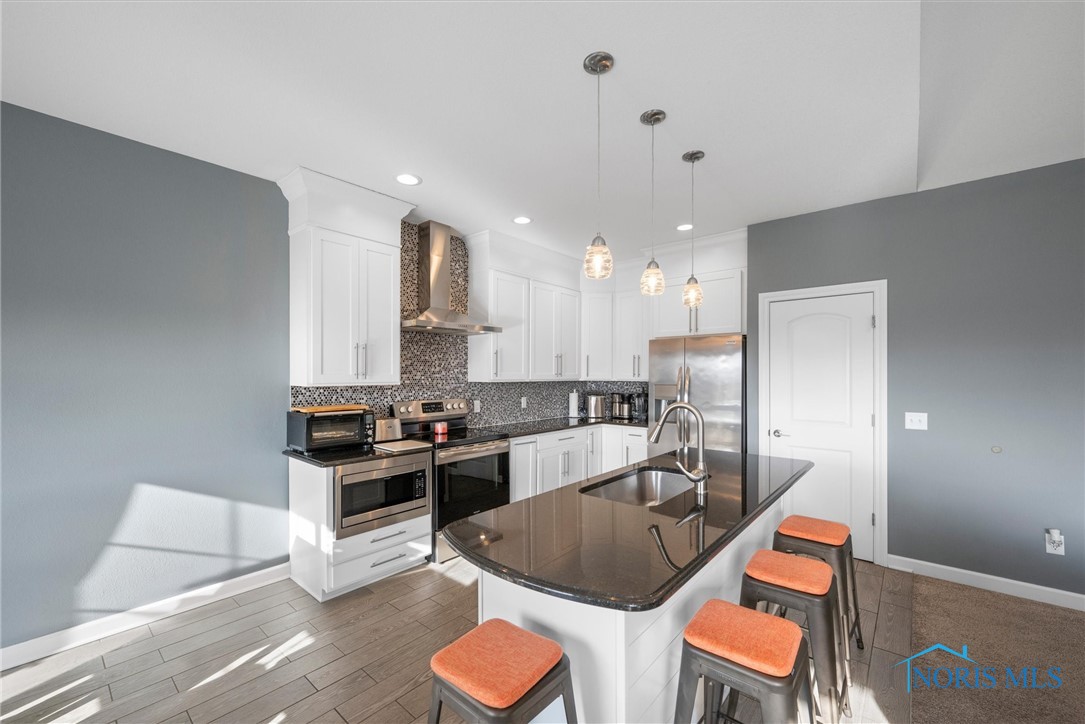 5062 Merlot Drive, Oregon, Ohio image 23