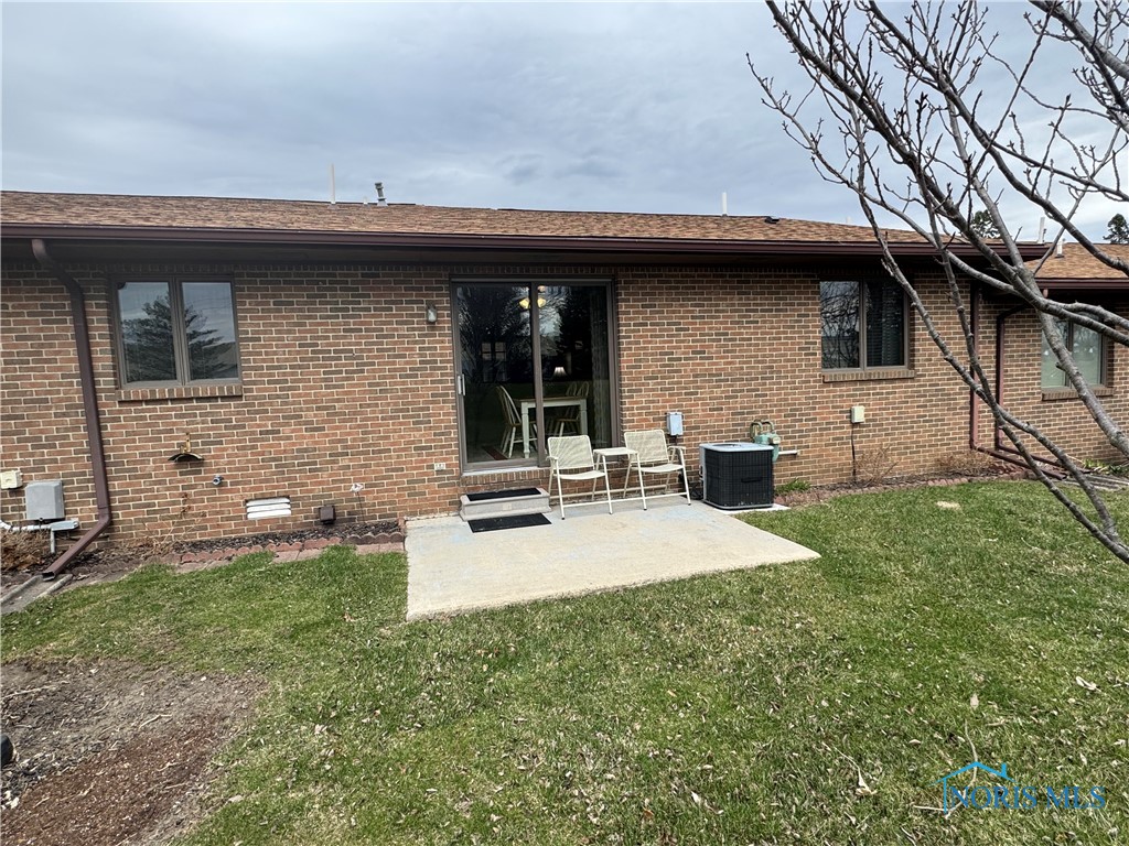 449 W College Avenue, Pemberville, Ohio image 5
