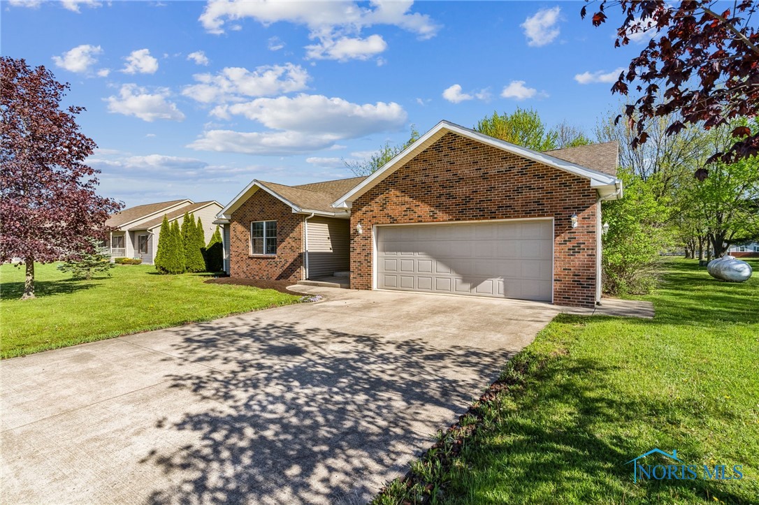 504 Clint Drive, Ada, Ohio image 2