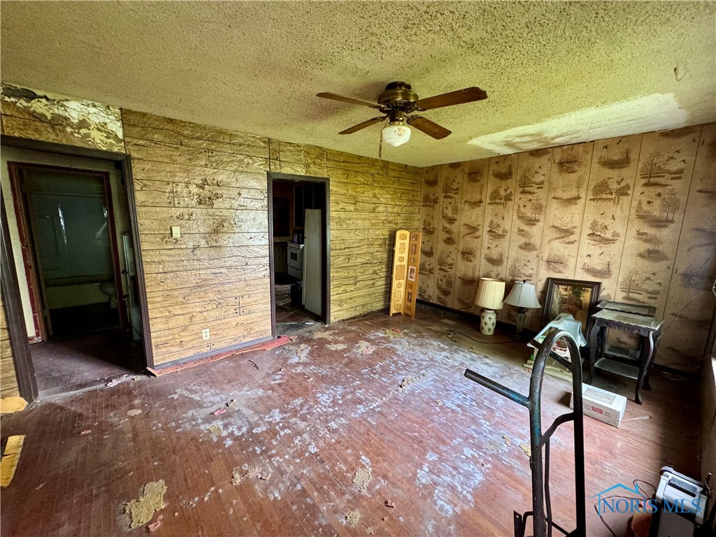 630 S Hill Park Drive, Holland, Ohio image 5