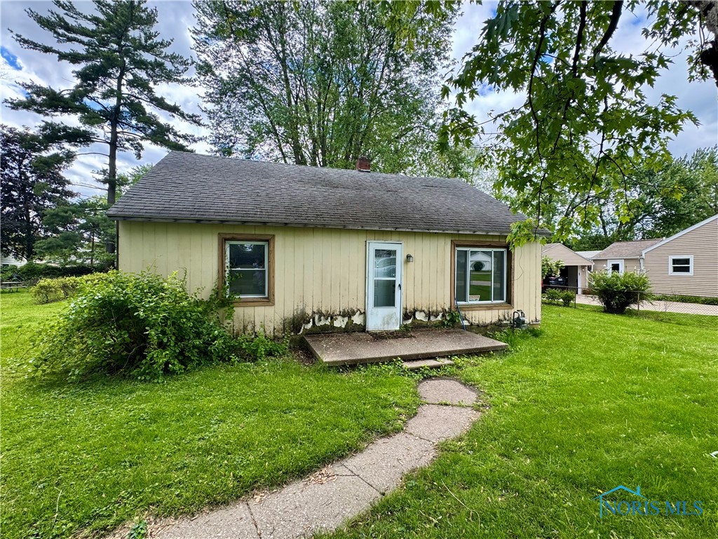 630 S Hill Park Drive, Holland, Ohio image 1
