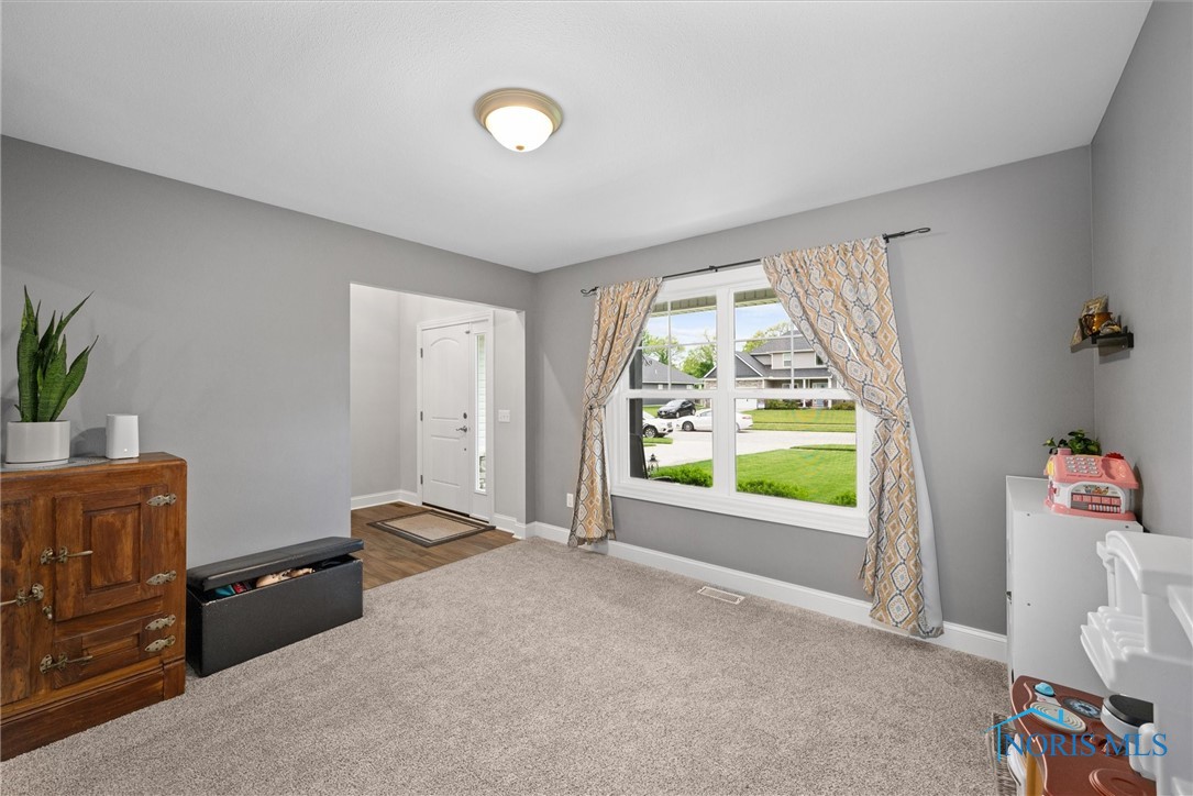 410 Hidden Village Lane, Holland, Ohio image 8