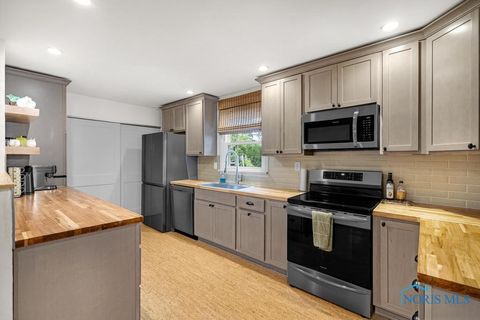 Tiny photo for 5046 King Road, Sylvania, OH 43560 (MLS # 6136496)
