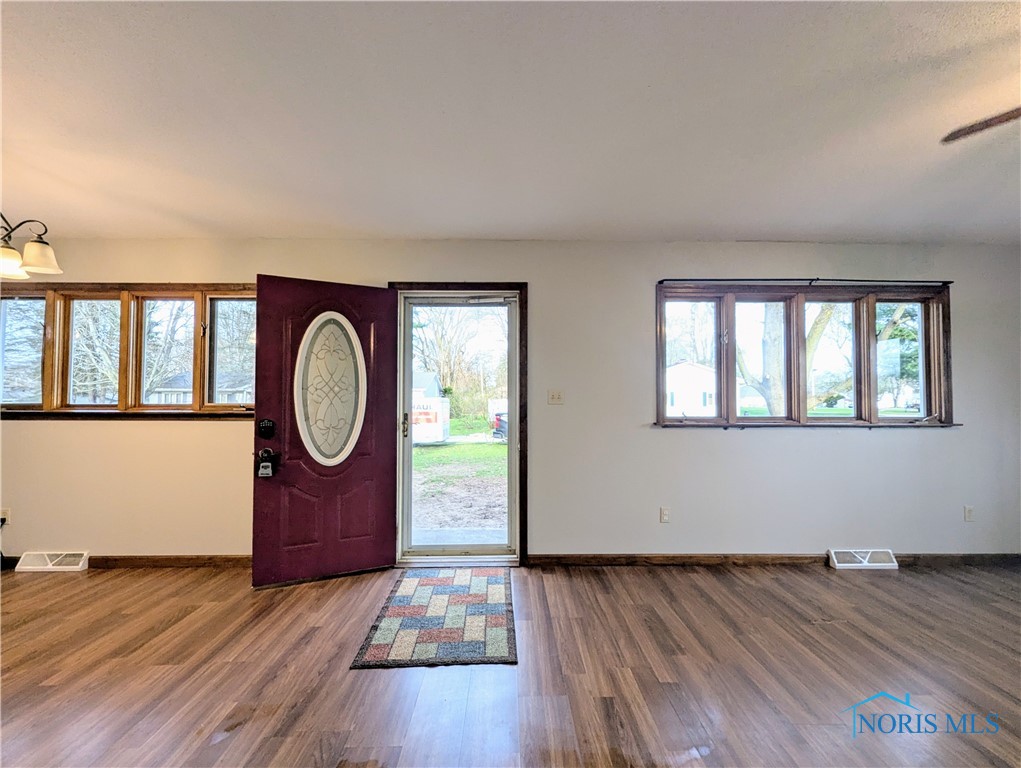 140 Lockhart Avenue, Wayne, Ohio image 12