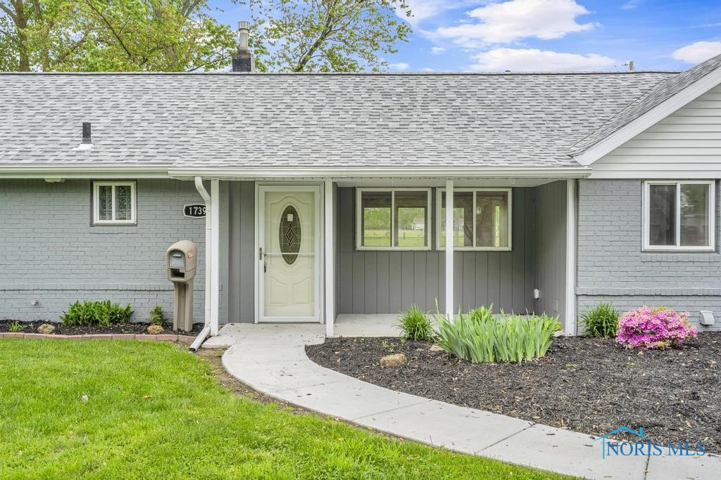 1739 Longwood Drive, Toledo, Ohio image 3