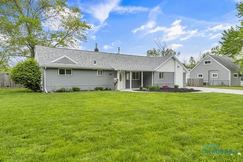 1739 Longwood Drive, Toledo, Ohio image 2