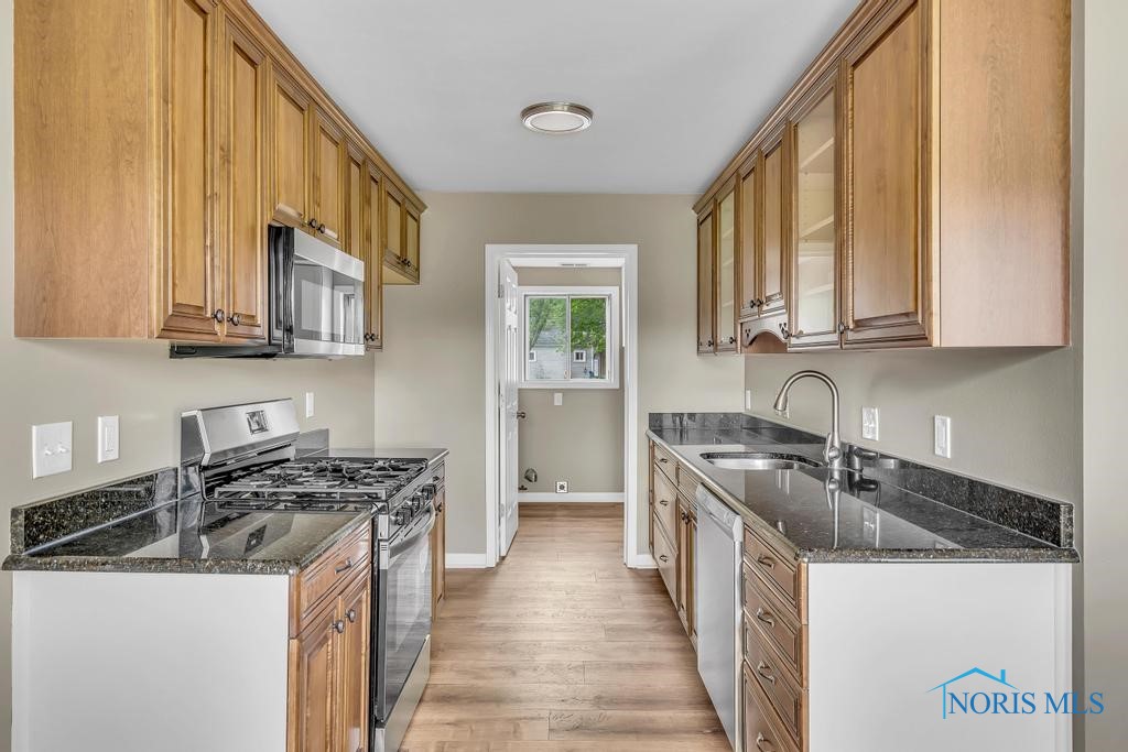 1739 Longwood Drive, Toledo, Ohio image 9
