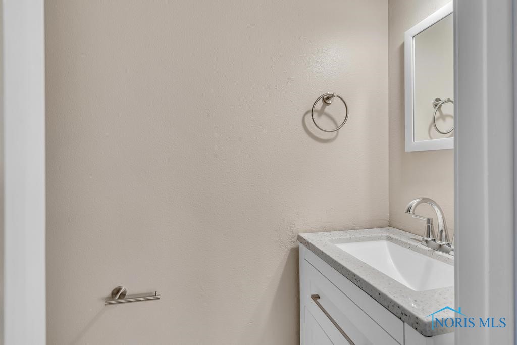 1739 Longwood Drive, Toledo, Ohio image 18