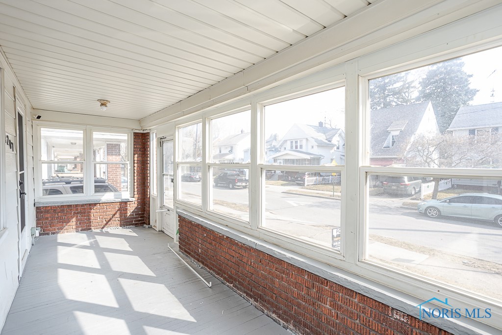 4207 Fairview Drive, Toledo, Ohio image 11
