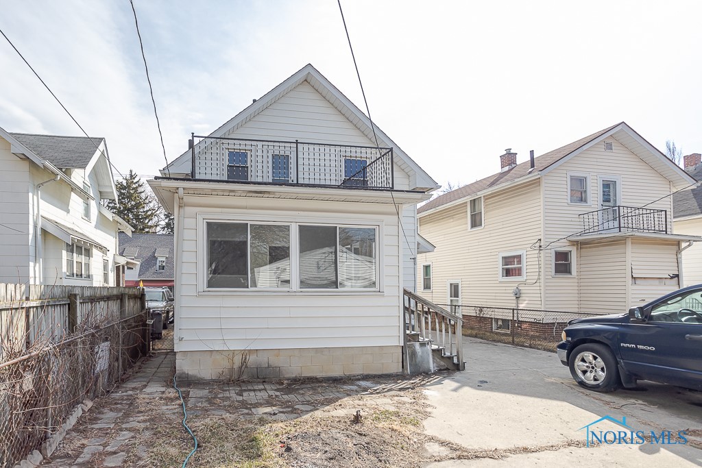 4207 Fairview Drive, Toledo, Ohio image 5