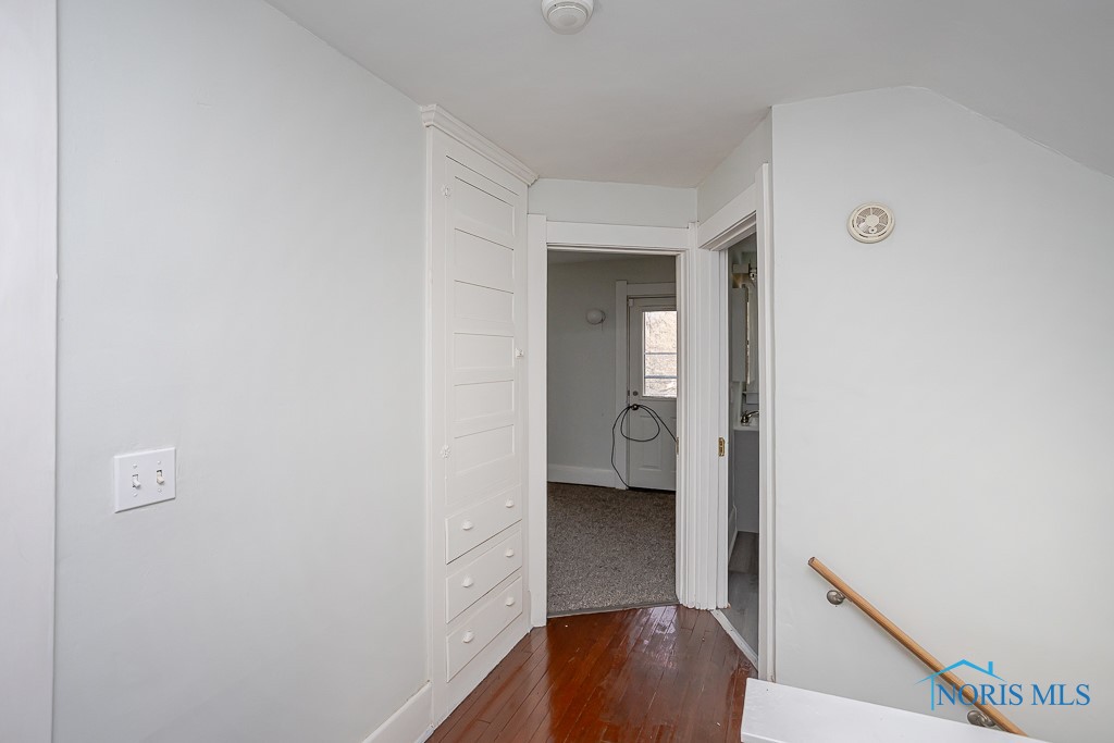 4207 Fairview Drive, Toledo, Ohio image 32
