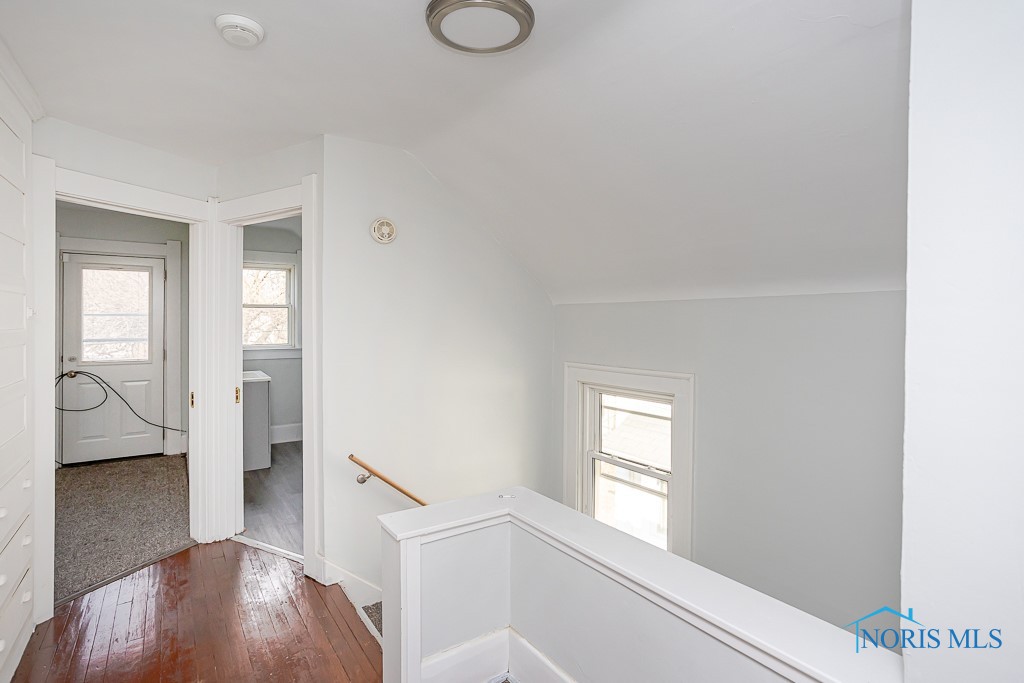 4207 Fairview Drive, Toledo, Ohio image 31