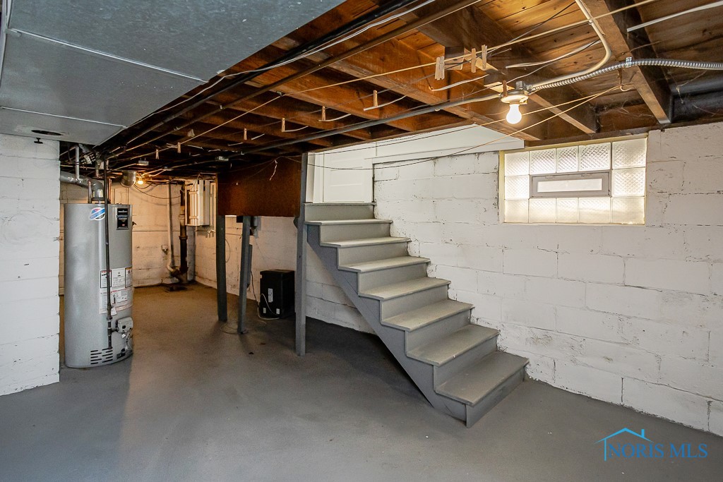 4207 Fairview Drive, Toledo, Ohio image 42