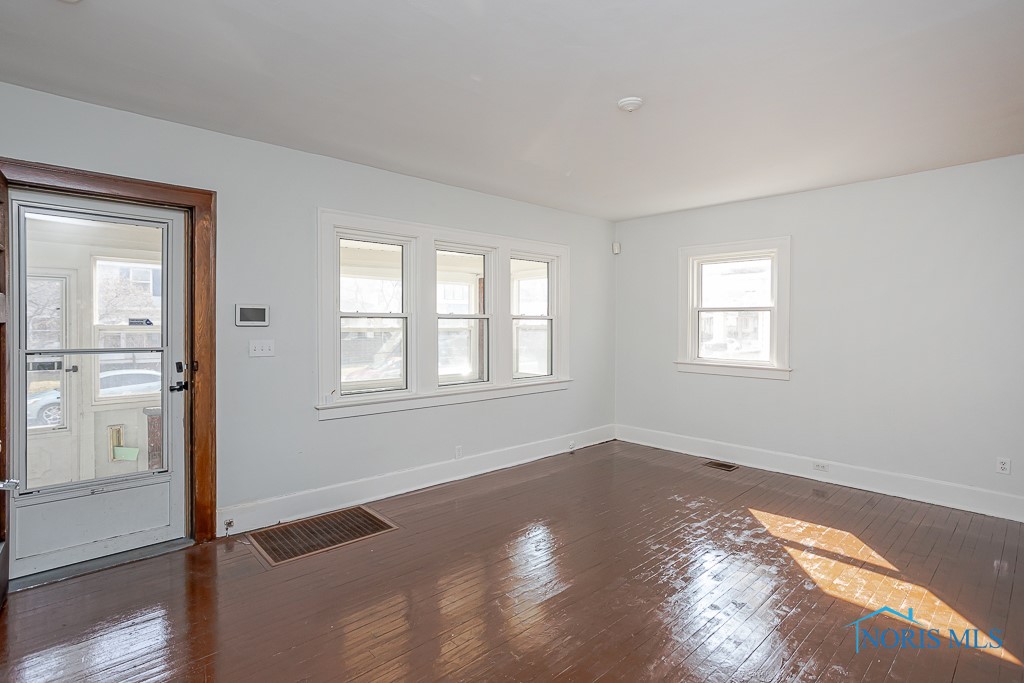 4207 Fairview Drive, Toledo, Ohio image 15