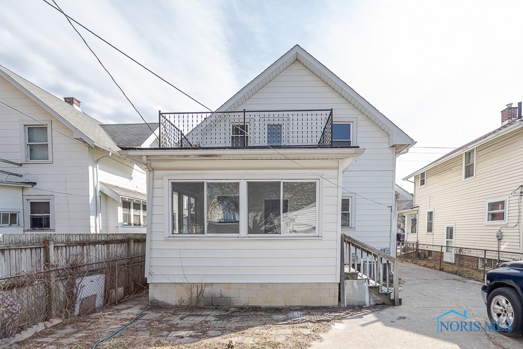 4207 Fairview Drive, Toledo, Ohio image 6