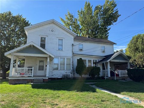 111 & 113 Yeager Street Napoleon OH 43545