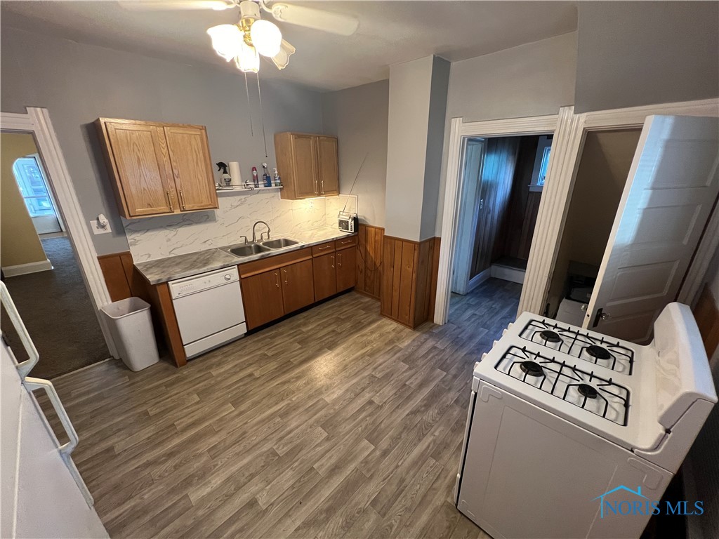 2232 Caledonia Street, Toledo, Ohio image 10