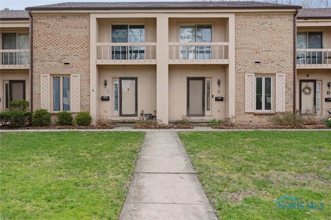 2705 Westcastle Drive #2705C, Toledo, Ohio image 3