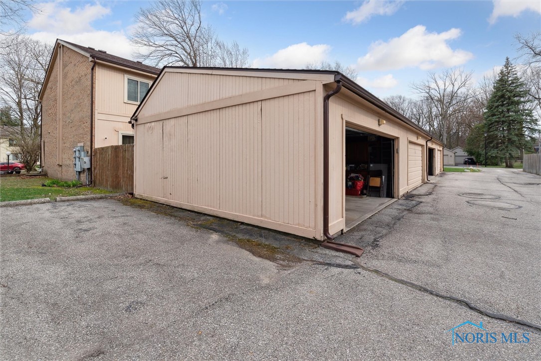 2705 Westcastle Drive #2705C, Toledo, Ohio image 35