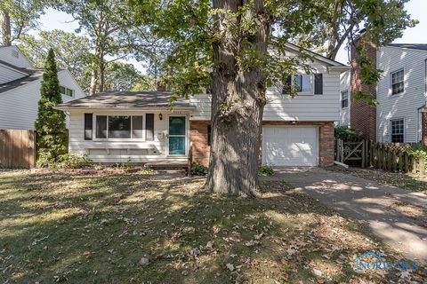 Tiny photo for 4224 Beverly Drive, Toledo, OH 43614 (MLS # 6136211)