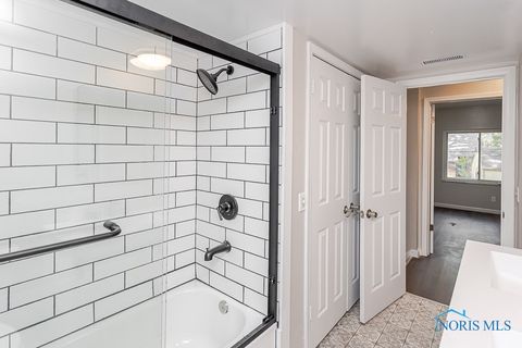 Tiny photo for 4224 Beverly Drive, Toledo, OH 43614 (MLS # 6136211)