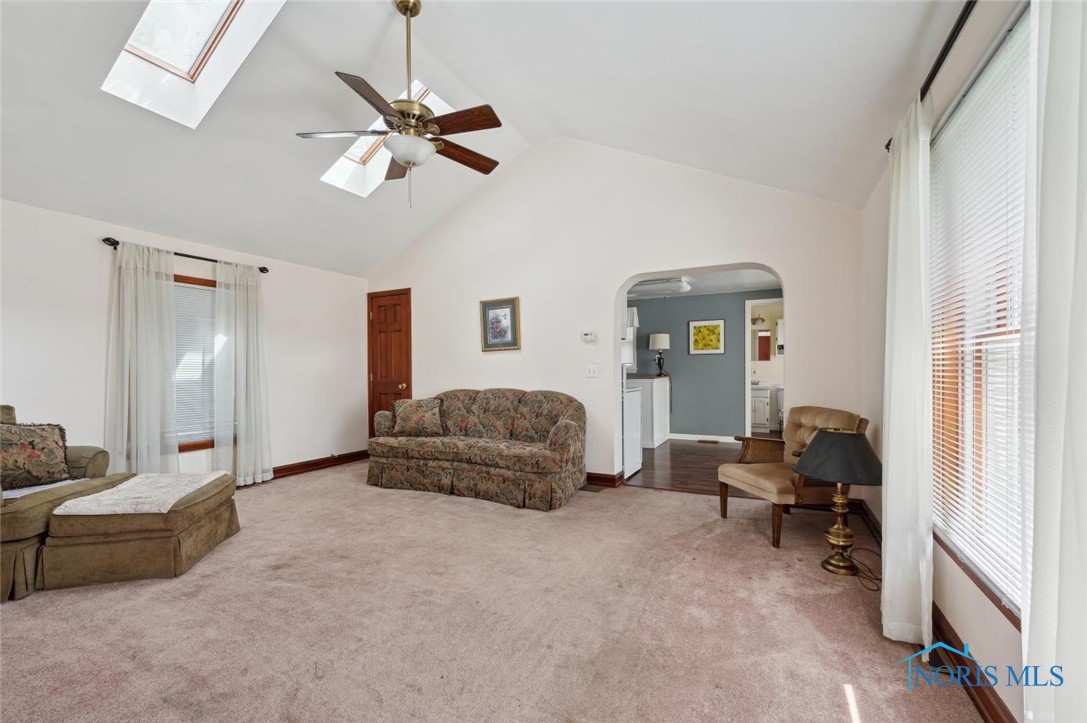 2559 Oak Grove Place, Toledo, Ohio image 7