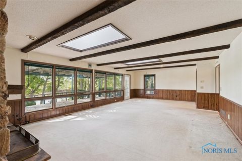 Tiny photo for 24633 W River Road, Perrysburg, OH 43551 (MLS # 6136703)