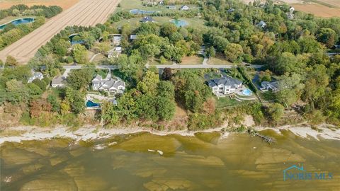 Tiny photo for 24633 W River Road, Perrysburg, OH 43551 (MLS # 6136703)