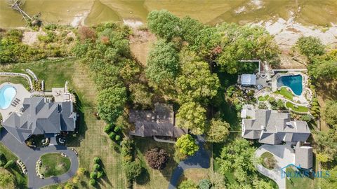 Tiny photo for 24633 W River Road, Perrysburg, OH 43551 (MLS # 6136703)